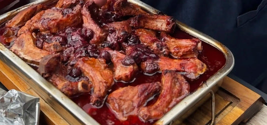 Sticky Spareribs van de Kamado met Raspberry Chipotle en kersenjam