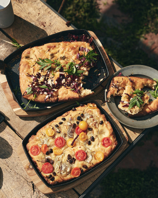 The Bastard Sizzling Plate & Holder Cast Iron 21x28cm | Compact, Medium, Large