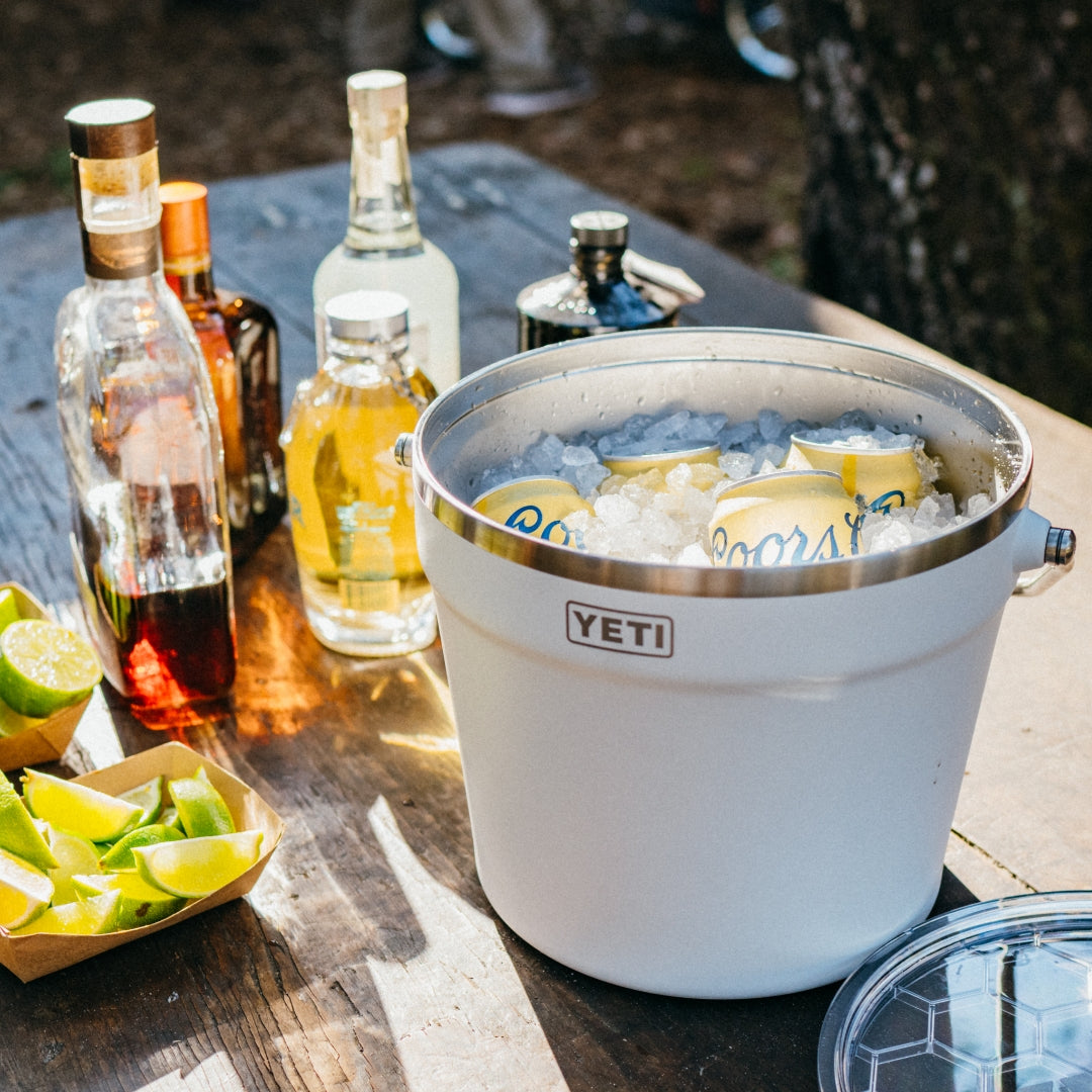 Yeti Rambler Beverage Bucket barware - White