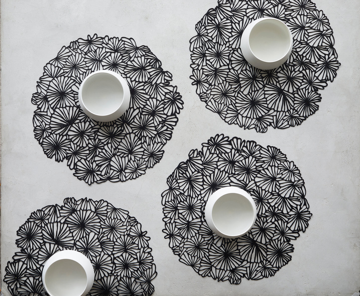 Chilewich Placemat Daisy Rond 39cm | Black