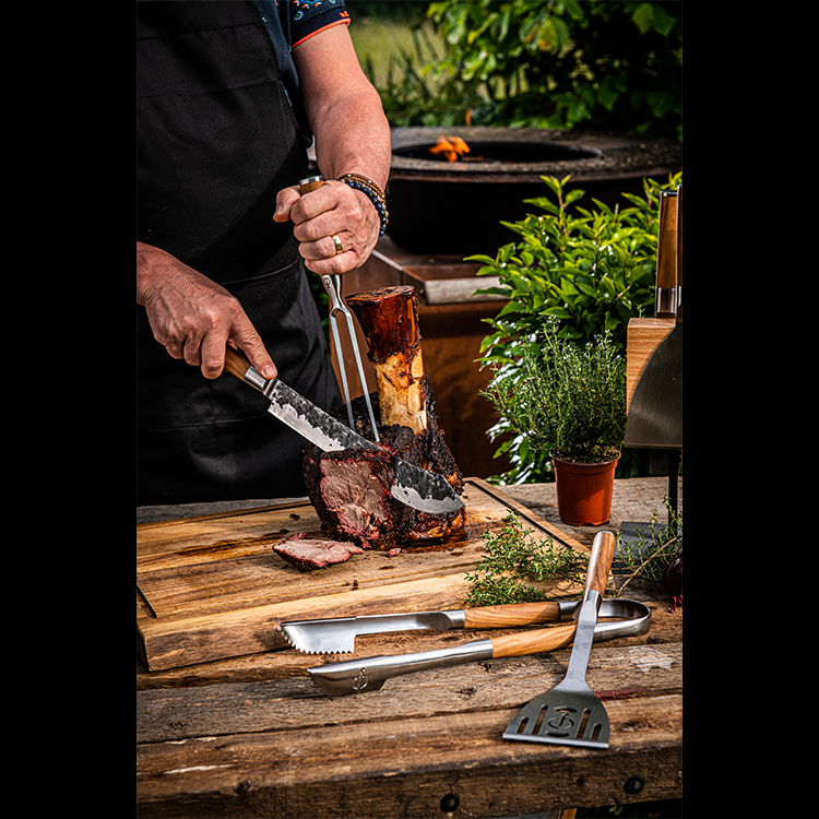 Forged Olive Butcher Knife / Slagersmes