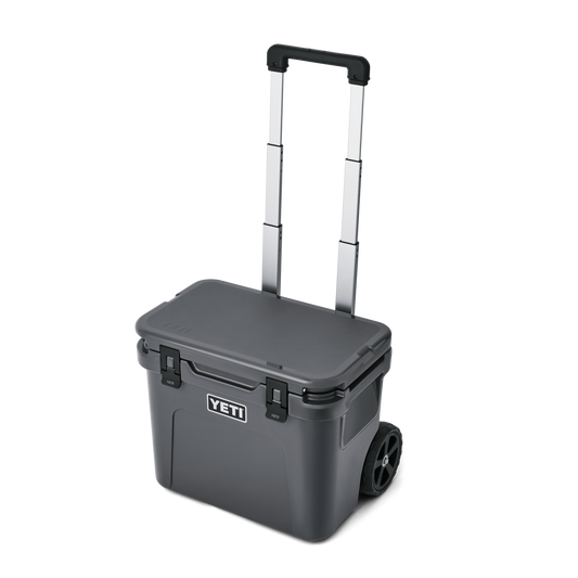 YETI Roadie 32 Wheeled Cooler | Charcoal