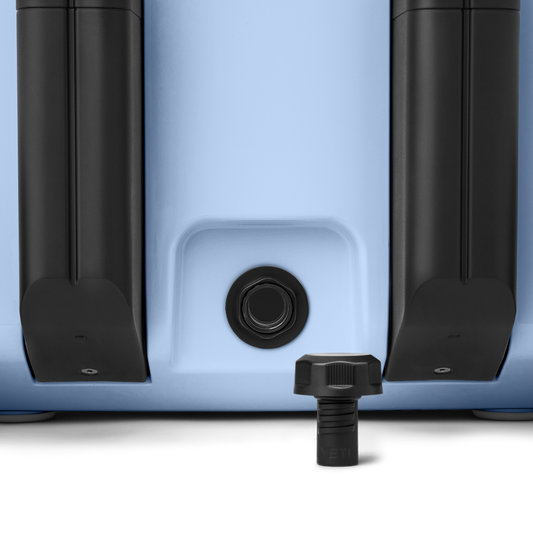 YETI Roadie 32 Wheeled Cooler | Big Sky Blue