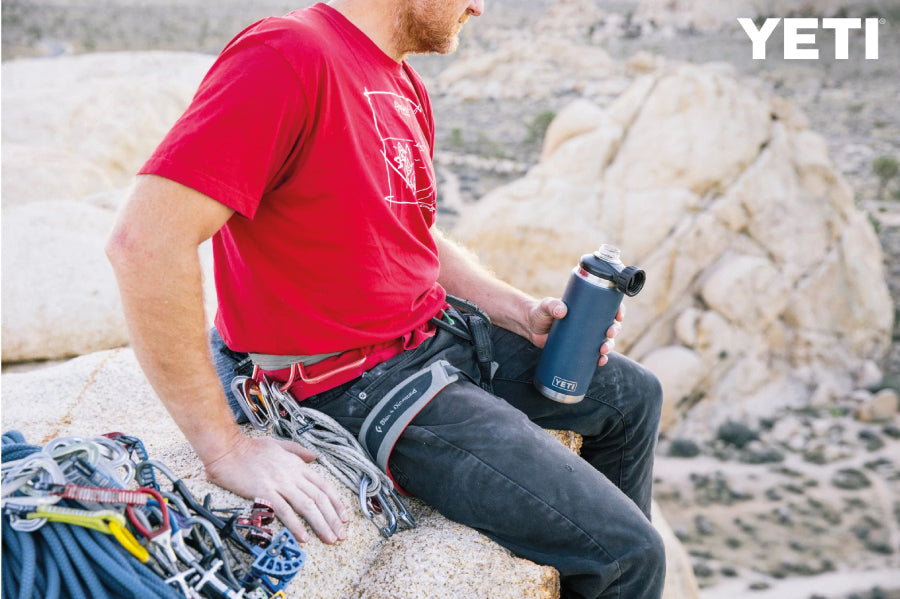 YETI Rambler Water Bottle with Chug Cap 26oz (760ml) | White