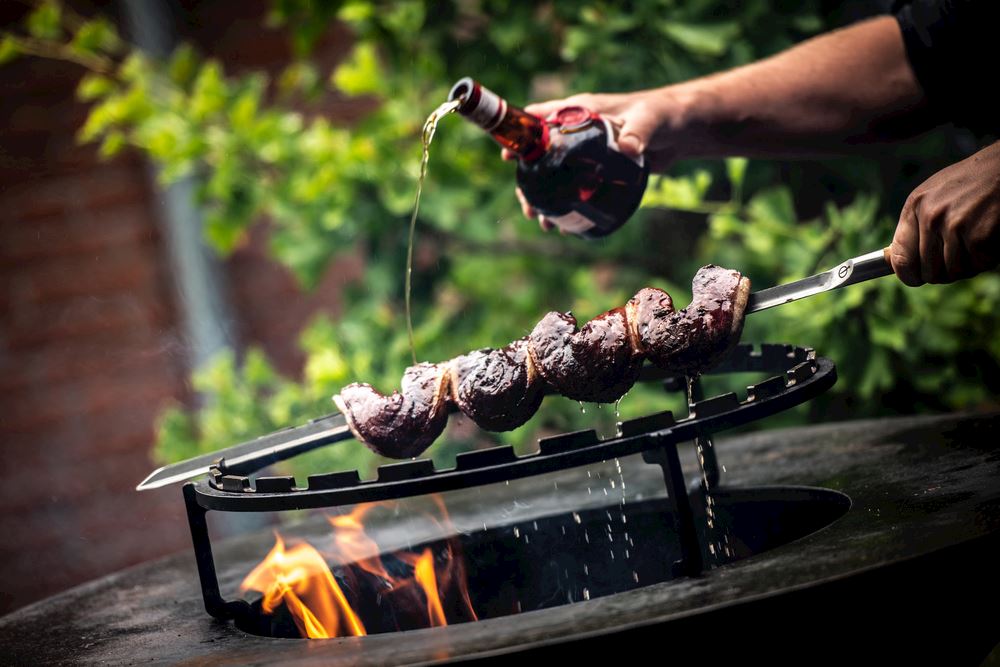 Forged Olive Churrasco Spies V-vorm 60cm