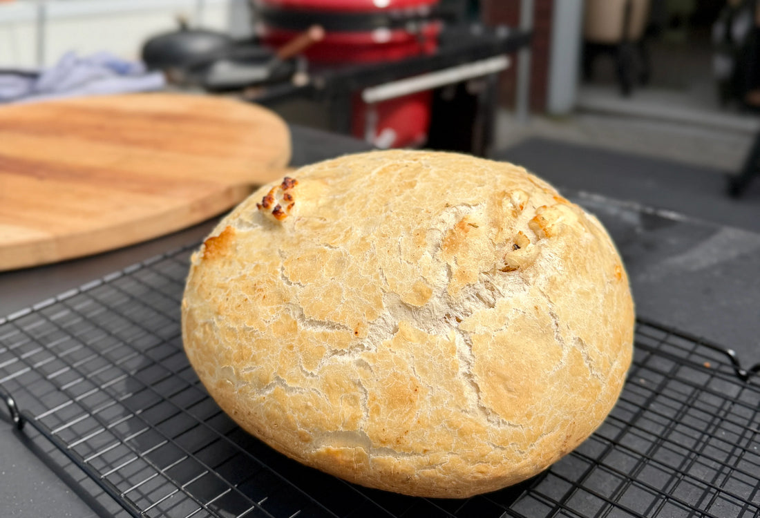 Brood bakken in de The Windmill Broodbakbol met geitenkaas en gyros kruiden