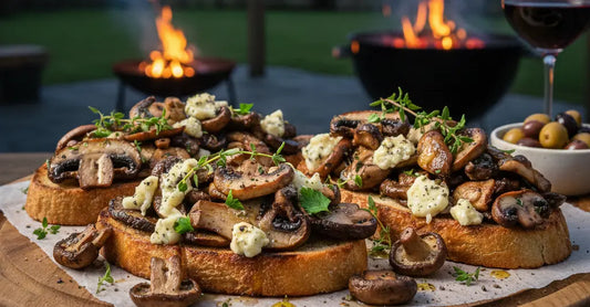 Winterse bruschetta van de BBQ met paddenstoelen & gorgonzola
