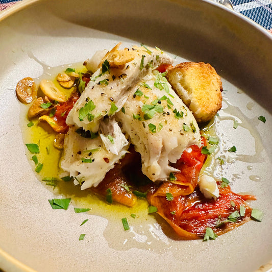 BBQ Zeebaars met gegrilde paprika en knoflookolie