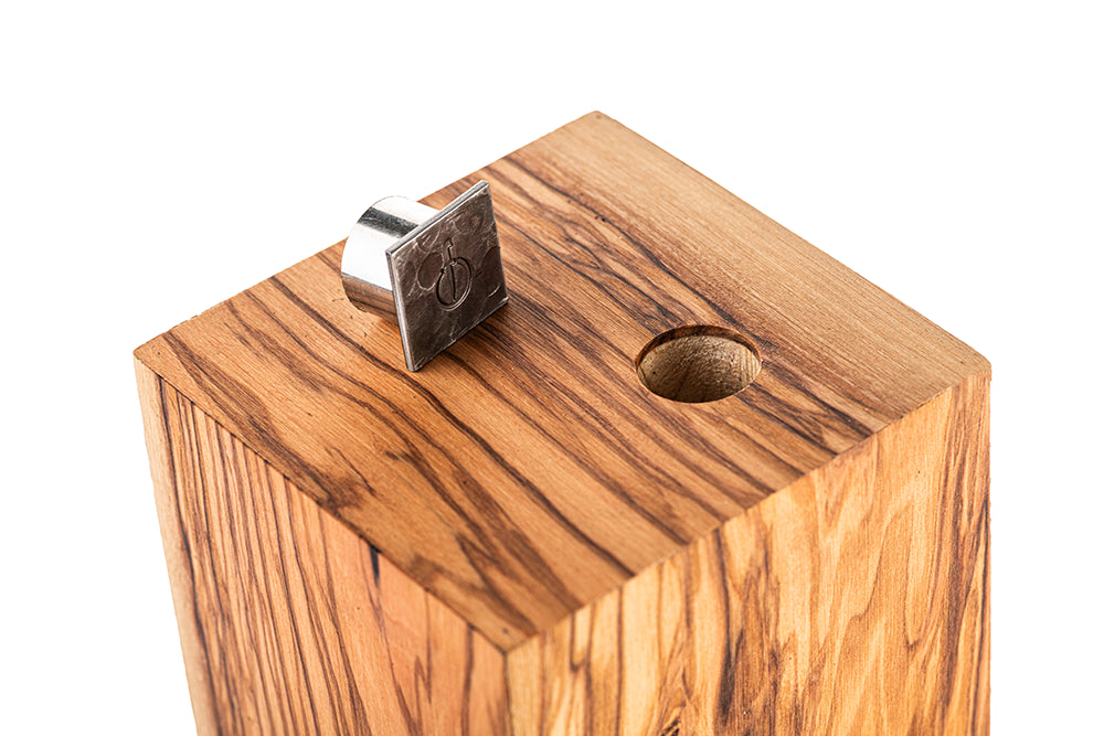 Forged Essentials Messenblok Magnetisch Roterend Olijfhout