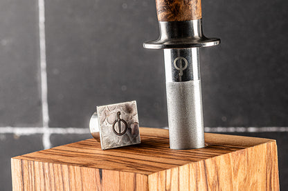 Forged Essentials Messenblok Magnetisch Roterend Olijfhout