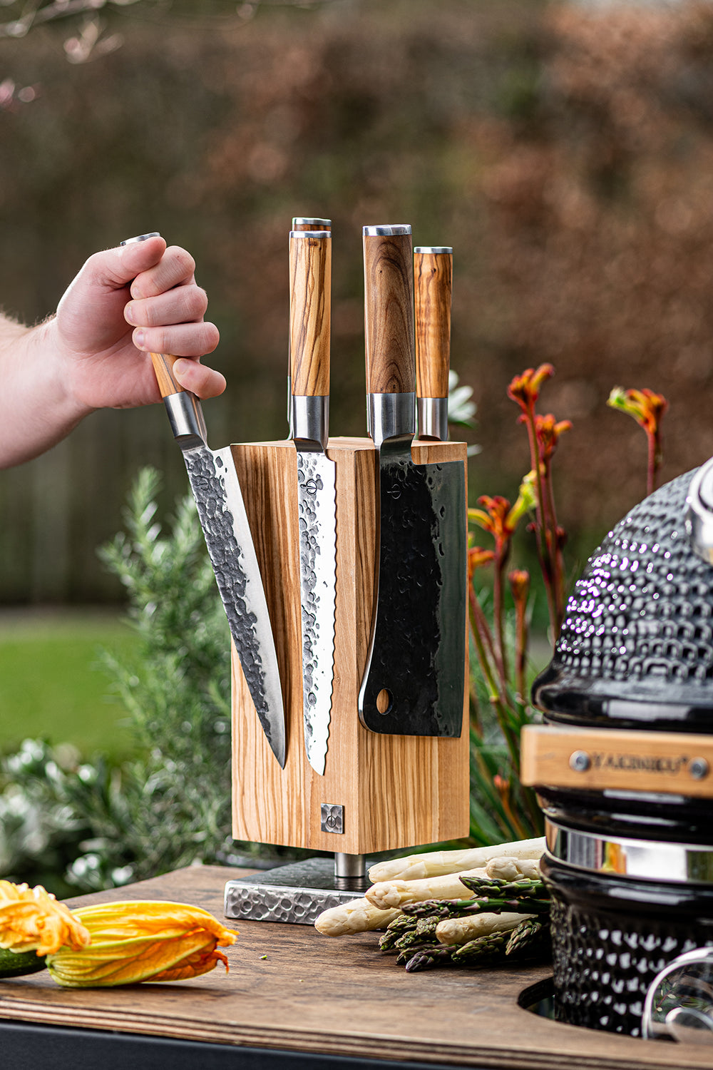 Forged Essentials Messenblok Magnetisch Roterend Olijfhout