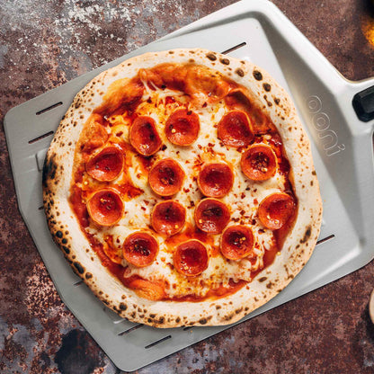 Ooni Pizzaschep Aluminium Geperforeerd met coating 12" (30cm)