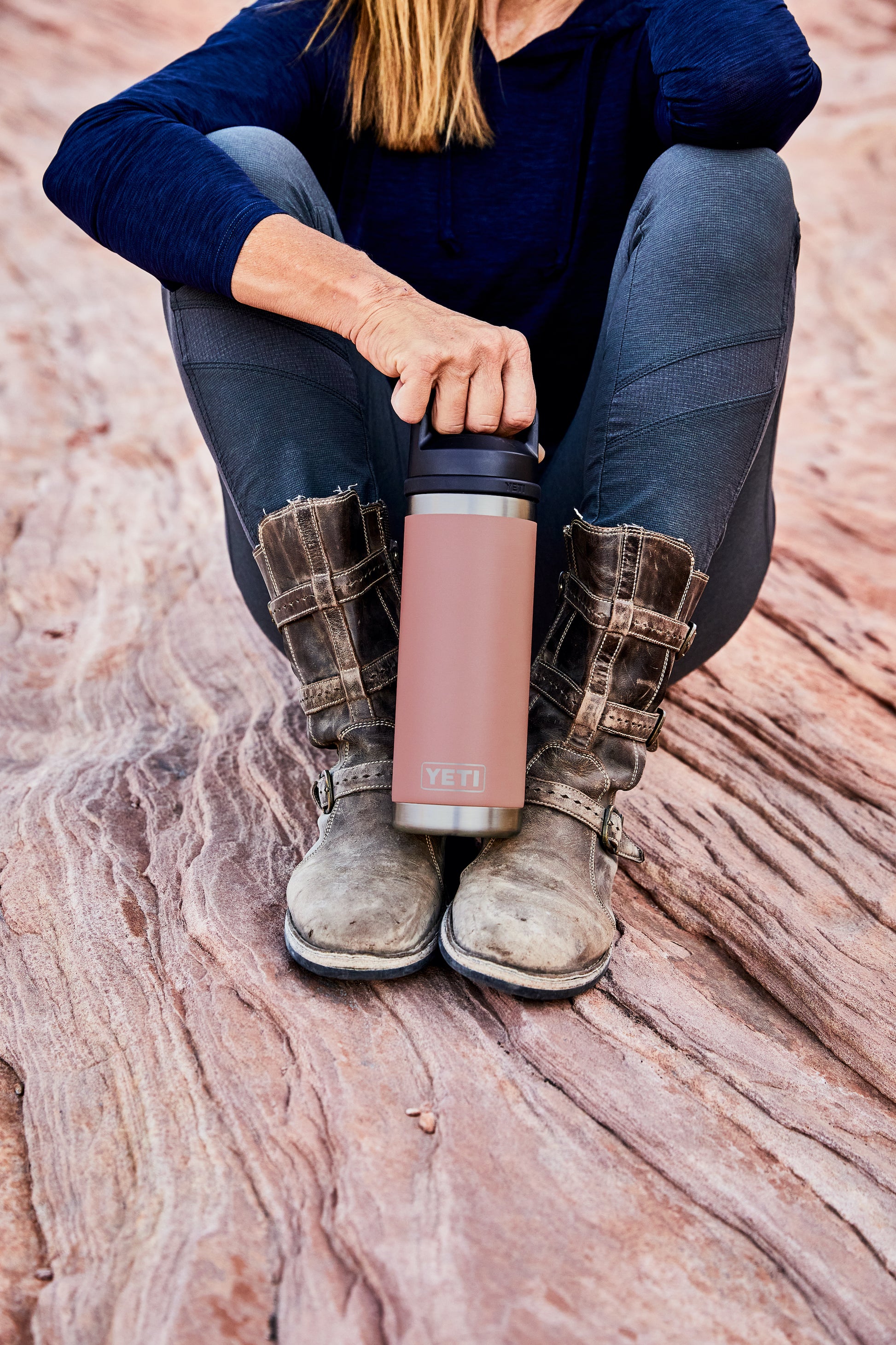 YETI Rambler Water Bottle with Chug Cap 18oz (532ml) | Sandstone Pink