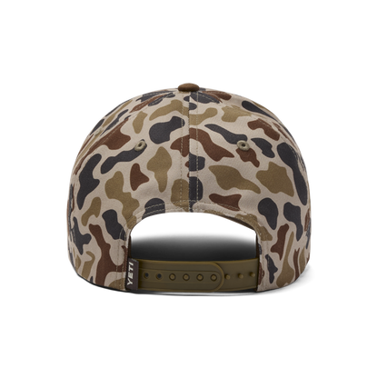 YETI Mid Pro Flat Brim Logo Badge Snapback | Wetlands Camo