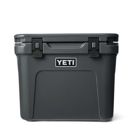 YETI Roadie 32 Wheeled Cooler | Charcoal